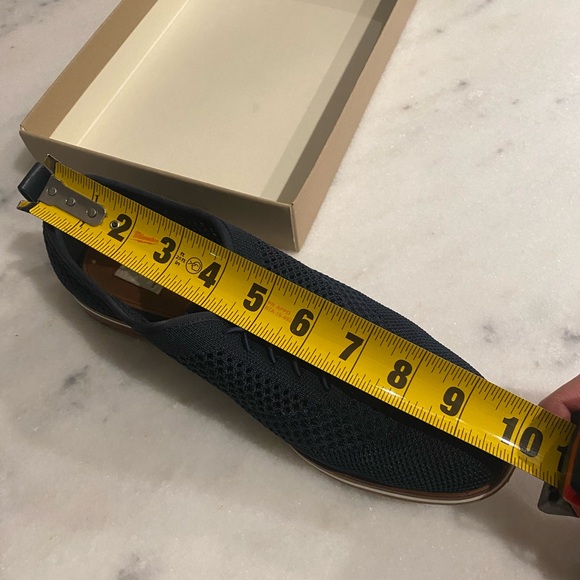 Ellen Degeneres navy Oxford shoes - Picture 9 of 10